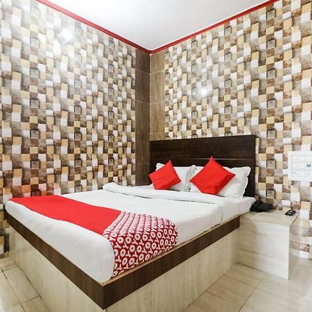 Oyo 69534 Hotel Nanda Tower Hanumāngarh 외부 사진
