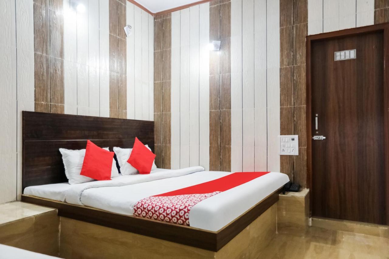 Oyo 69534 Hotel Nanda Tower Hanumāngarh 외부 사진