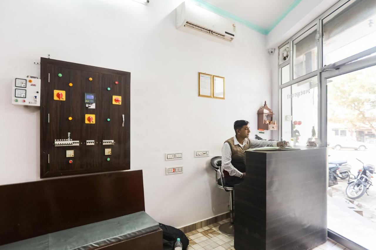 Oyo 69534 Hotel Nanda Tower Hanumāngarh 외부 사진